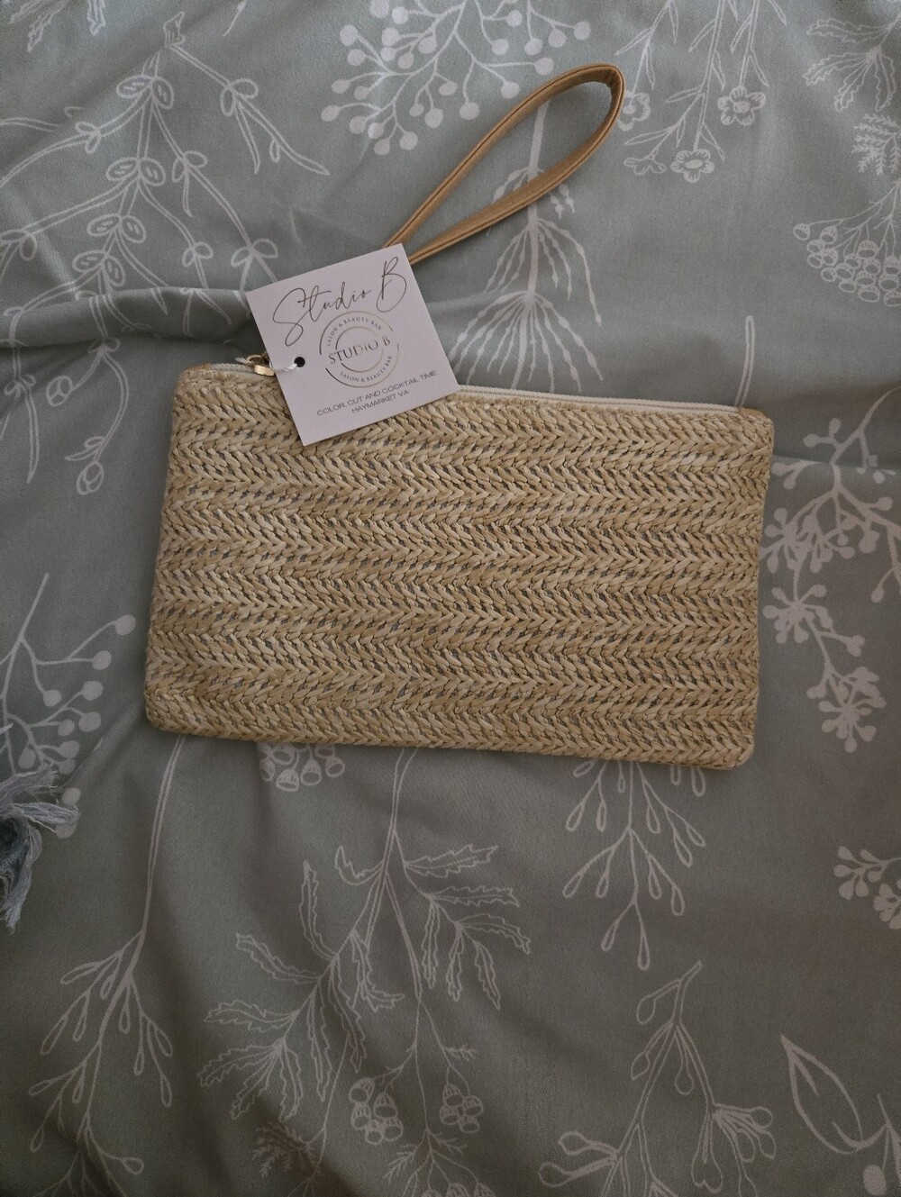 Straw Wristlet Clutch - Natural Tan